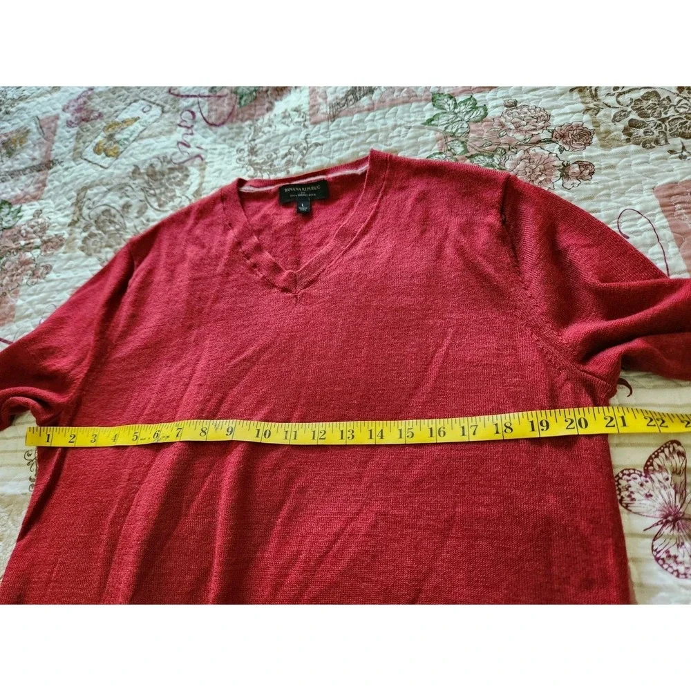 Banana Republic 100%‎ Merino Wool Red Sweater Men's V Neck Preppy Office Size L